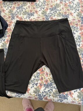 2 Pair High-Rise Black Women's Bike Shorts with Side Pockets